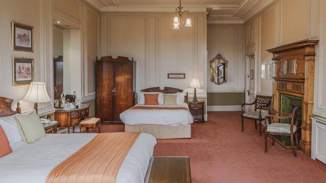 MW Room 5