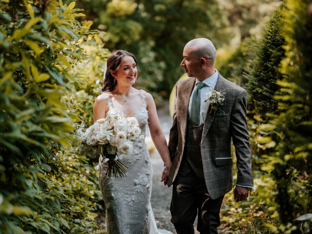 intimate-wedding-lake-district